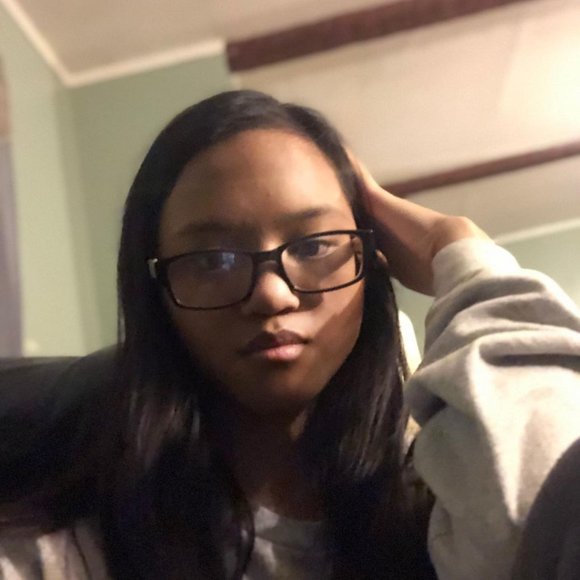 Meet your Posher, Avah - Picture 2 of 3